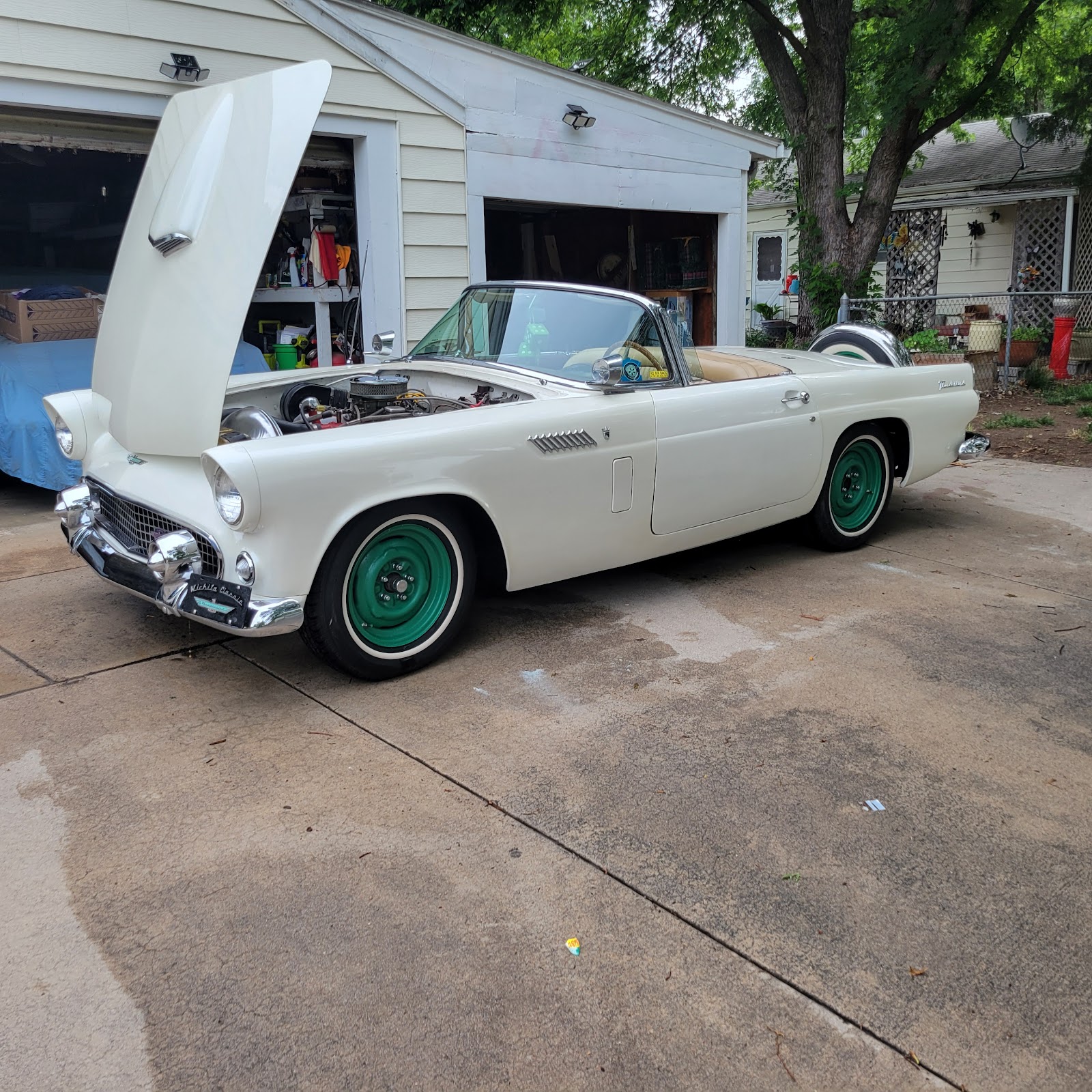 Doug's Auto Service in Haysville, KS